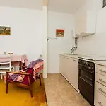 By The Sea Kastel Stari, - 14577 דירה